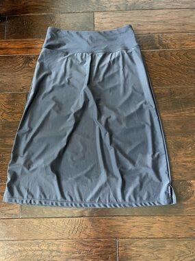 NWT Bayleaf Gray Active Skirt; Size Large